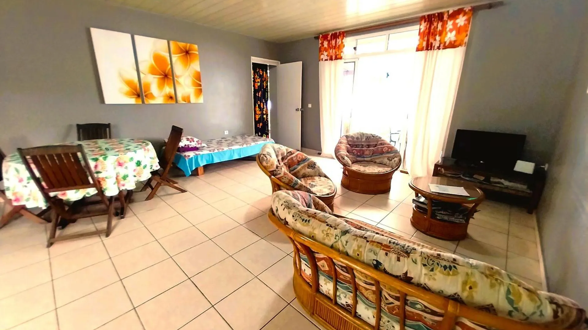 Moorea - Fare Taina Nui Haapiti 別荘